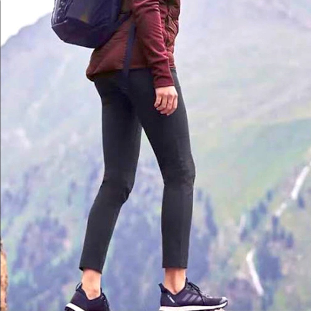 Athleta Wander Stash Skinny Pants.